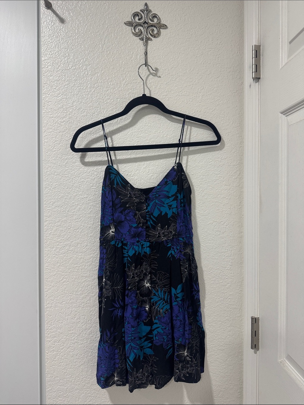 Express Black, Blue & Purple Floral Button-Front Top
